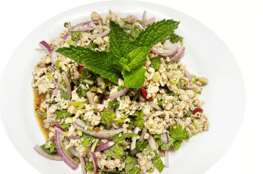 Larb Kai (Chicken Salad)